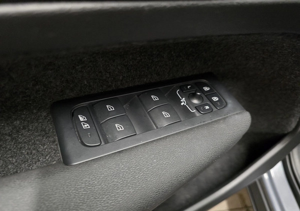Volvo XC 40 cena 158900 przebieg: 35500, rok produkcji 2022 z Koprzywnica małe 436